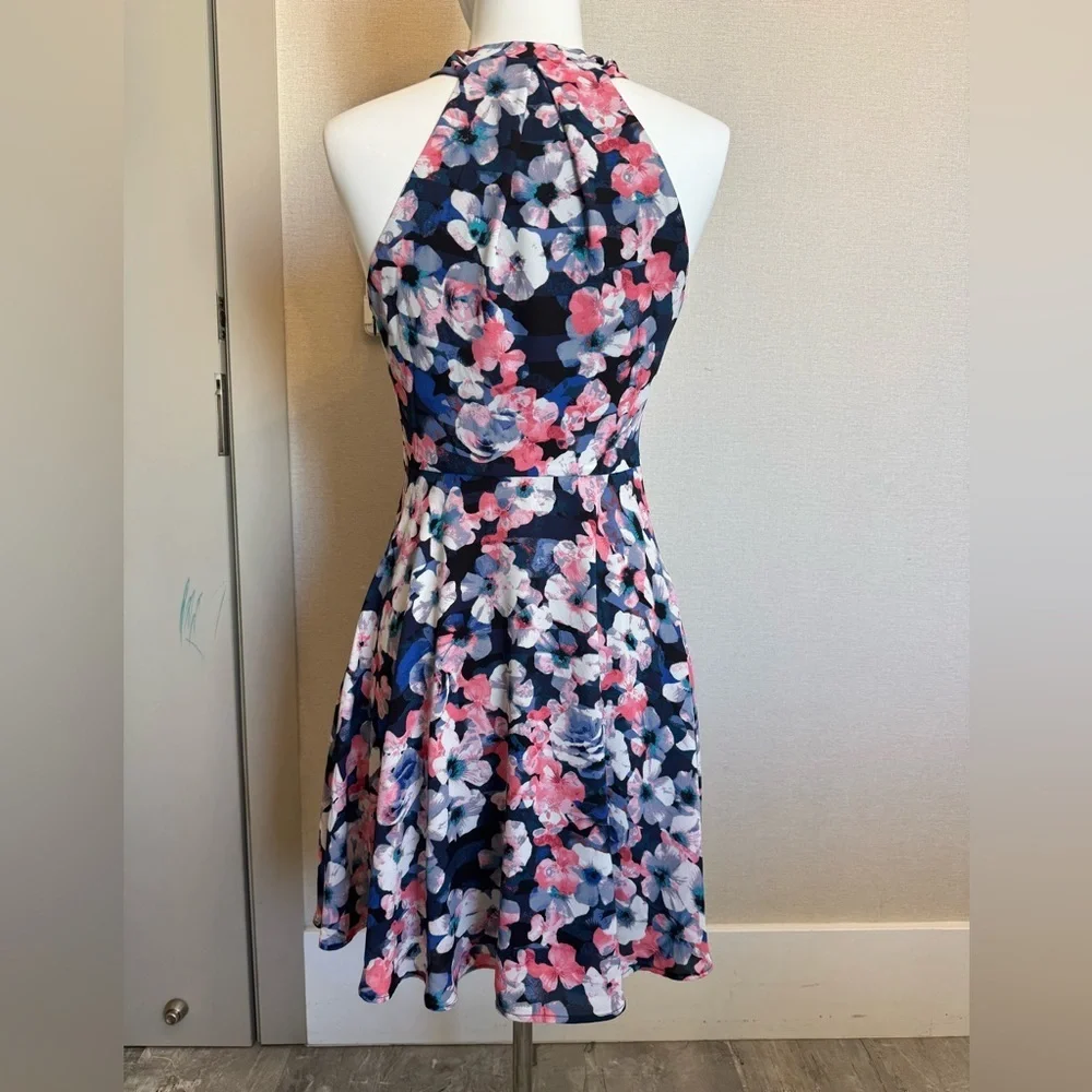 Express Floral Cross-Neck Dress - Picture 3 of 5